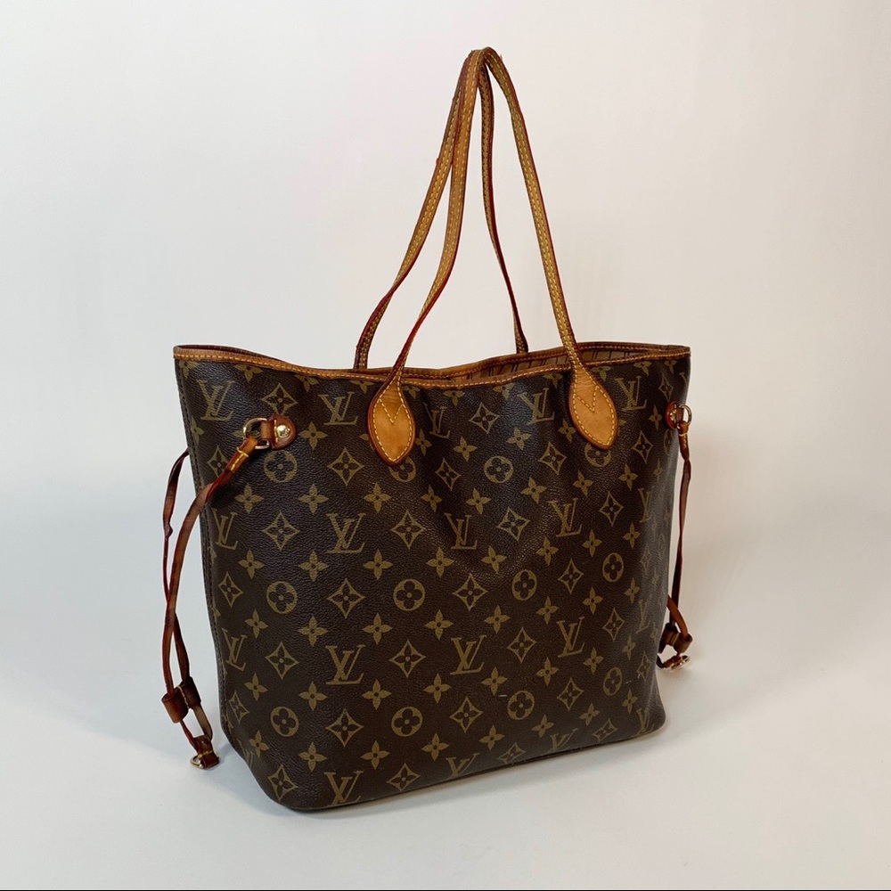 Louis Vuitton Monogram Neverfull